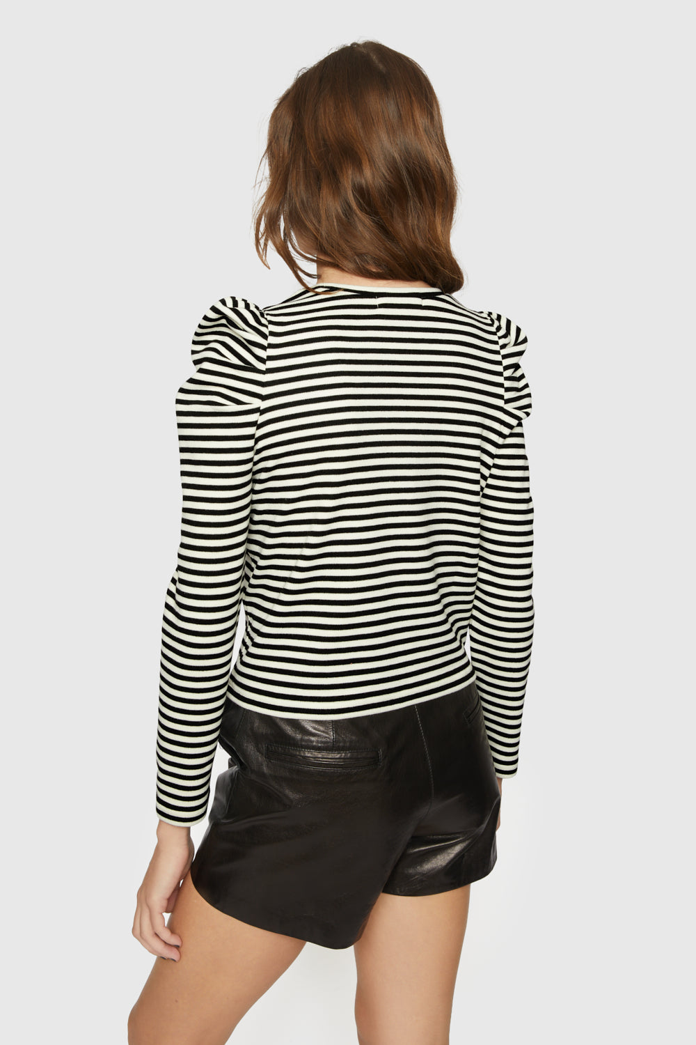 Cropped Talia
